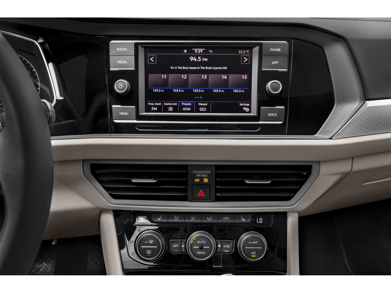 2021 Volkswagen Jetta 1.4T R-Line photo 3