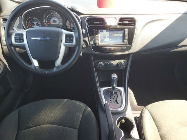 2012 Chrysler 200 Touring