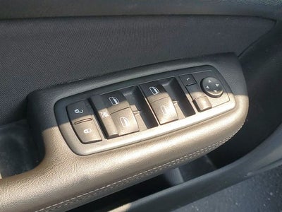 2016 Chrysler 200 LX