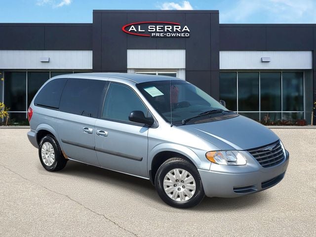 2005 Chrysler Town & Country Base