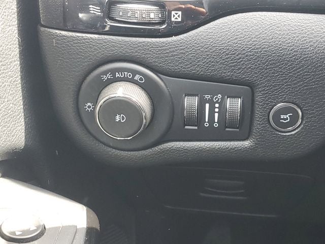 2021 Jeep Cherokee Altitude
