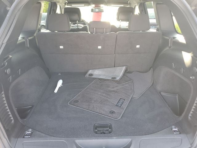 2016 Jeep Grand Cherokee Laredo