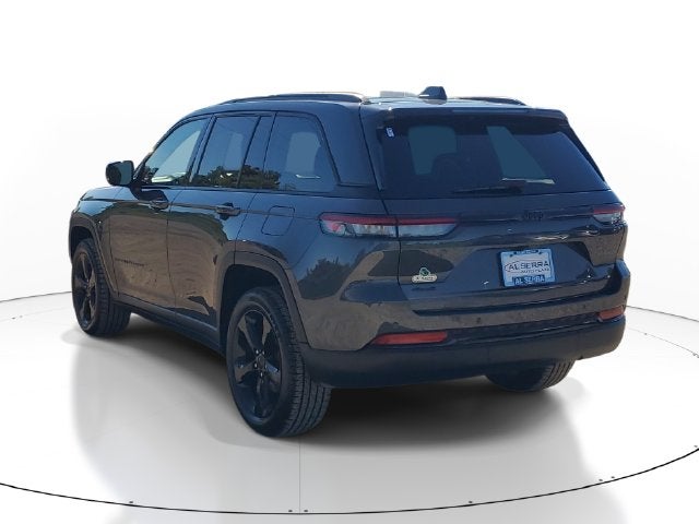 2022 Jeep Grand Cherokee Altitude