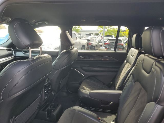 2022 Jeep Grand Cherokee L Altitude
