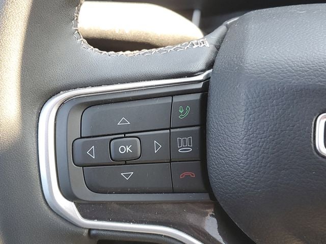 2024 Jeep Wagoneer L Base