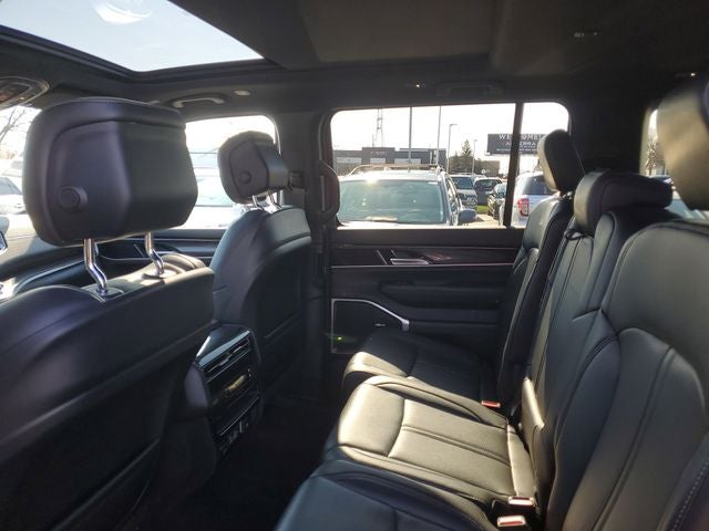 2024 Jeep Wagoneer L Base