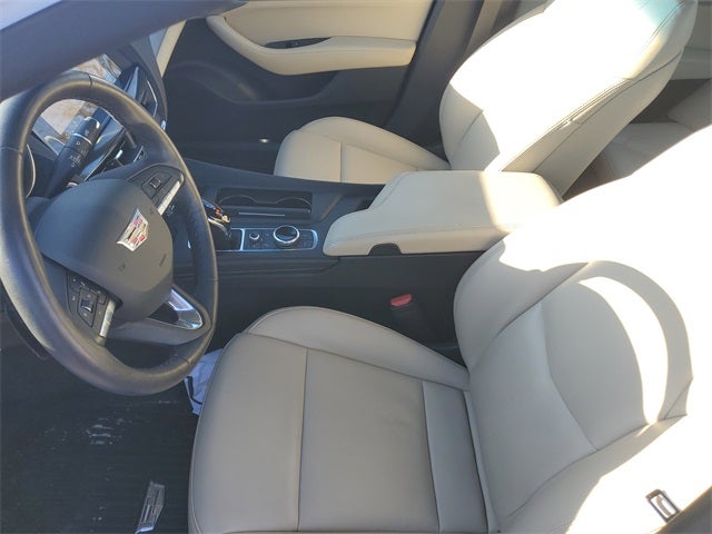 2022 Cadillac CT5 Luxury