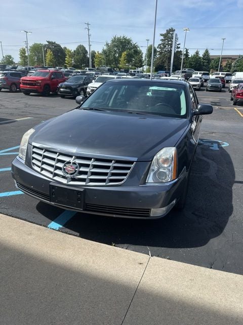 2010 Cadillac DTS Base