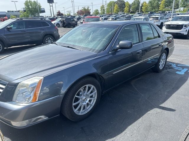2010 Cadillac DTS Base