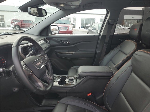 2023 GMC Acadia AT4