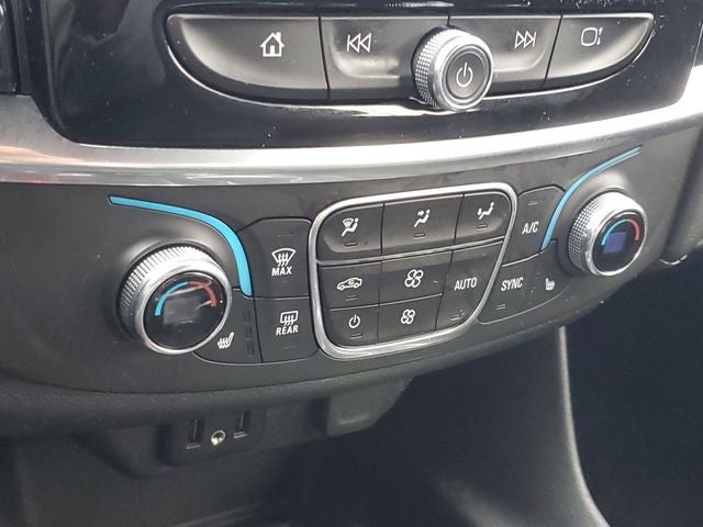2022 Chevrolet Traverse LT Leather