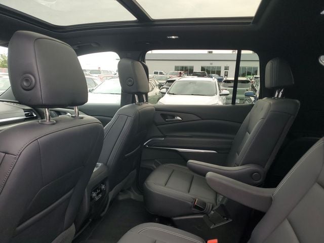 2025 Chevrolet Traverse LT 2LT