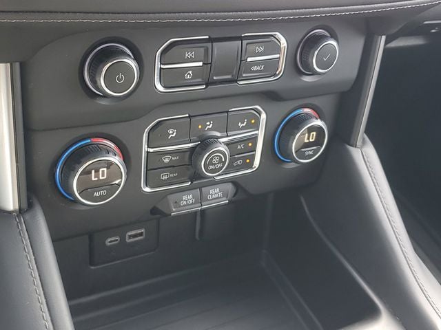 2023 Chevrolet Suburban LS