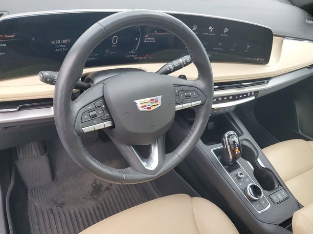 2024 Cadillac XT4 Luxury