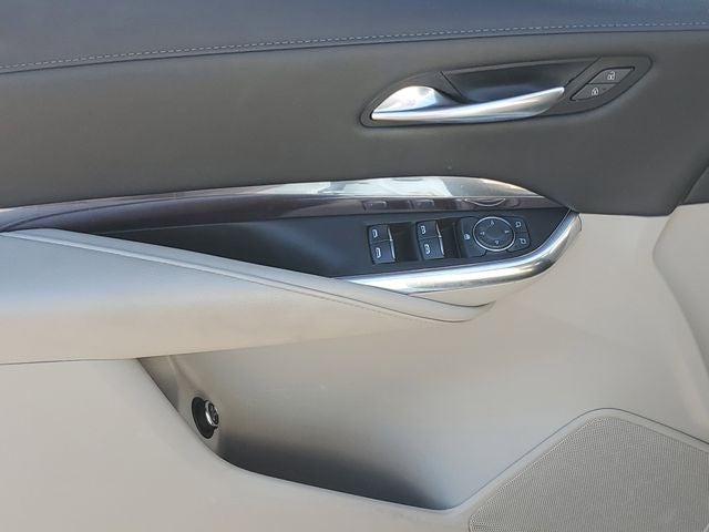 2022 Cadillac XT4 Luxury