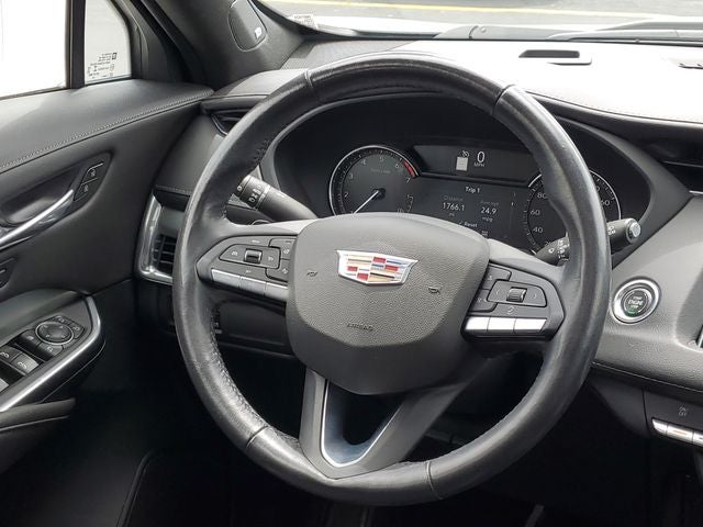 2021 Cadillac XT4 Premium Luxury