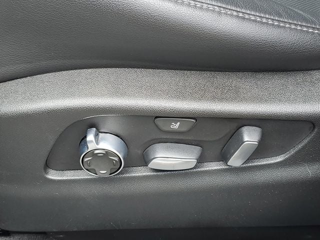 2021 Cadillac XT4 Premium Luxury