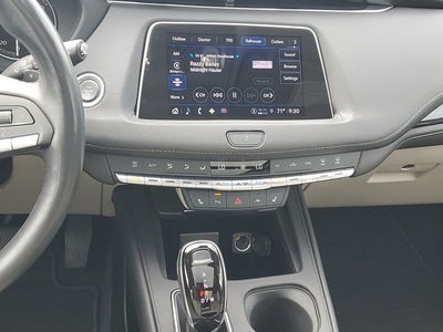 2023 Cadillac XT4 Premium Luxury