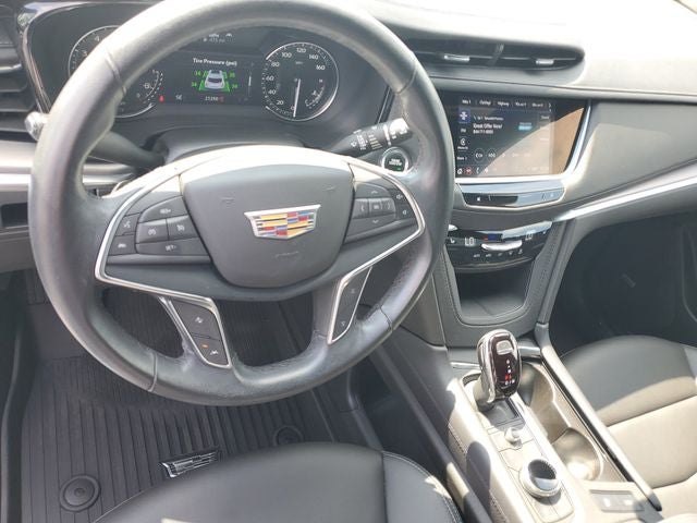 2023 Cadillac XT5 Luxury