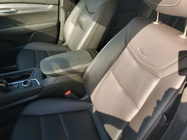 2023 Cadillac XT5 Luxury