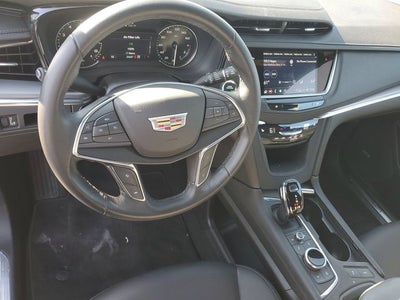 2023 Cadillac XT5 Luxury