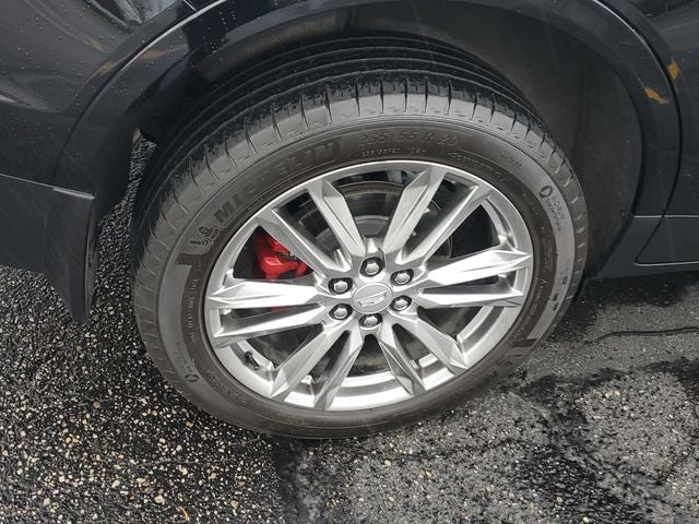 2024 Cadillac XT5 Sport