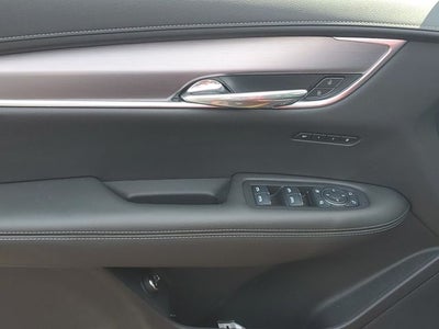 2025 Cadillac XT6 Luxury