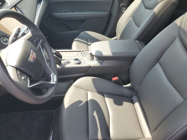 2025 Cadillac XT6 Luxury