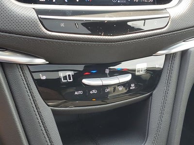 2025 Cadillac XT6 Luxury