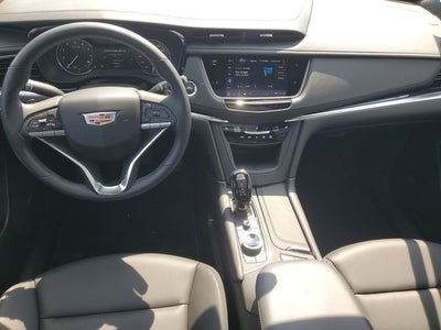 2025 Cadillac XT6 Luxury