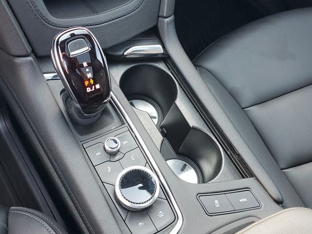 2025 Cadillac XT6 Luxury