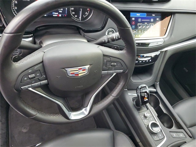 2023 Cadillac XT6 Luxury