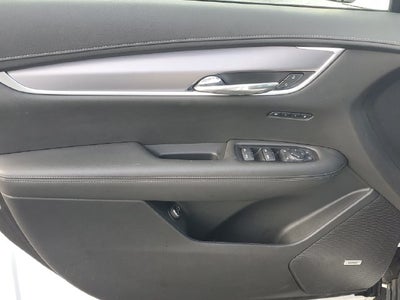 2025 Cadillac XT6 Luxury