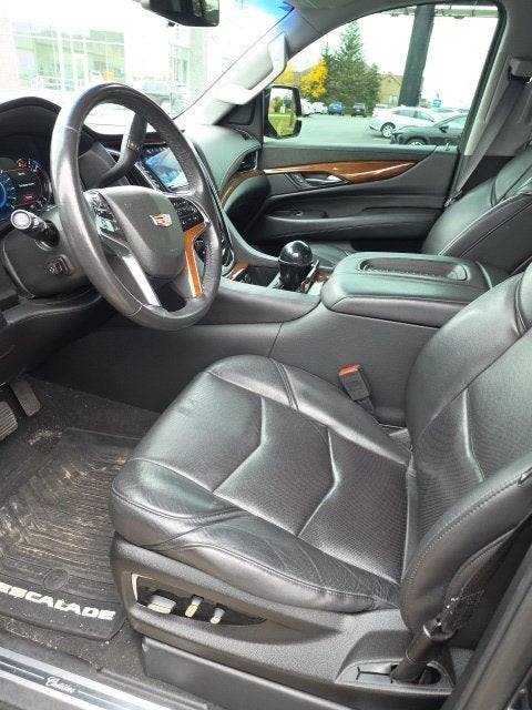 2019 Cadillac Escalade Luxury