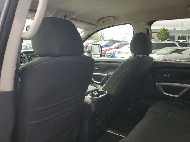 2017 Nissan Titan SL