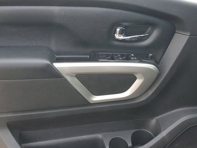 2017 Nissan Titan SL