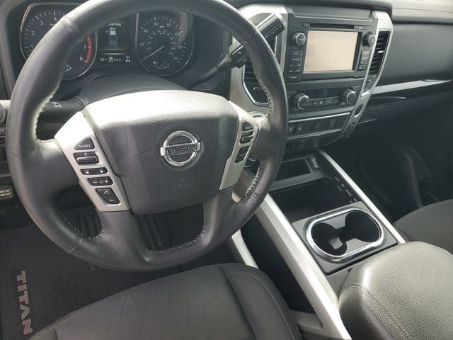 2017 Nissan Titan SL