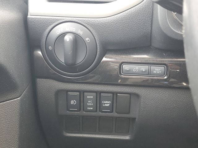 2017 Nissan Titan SL