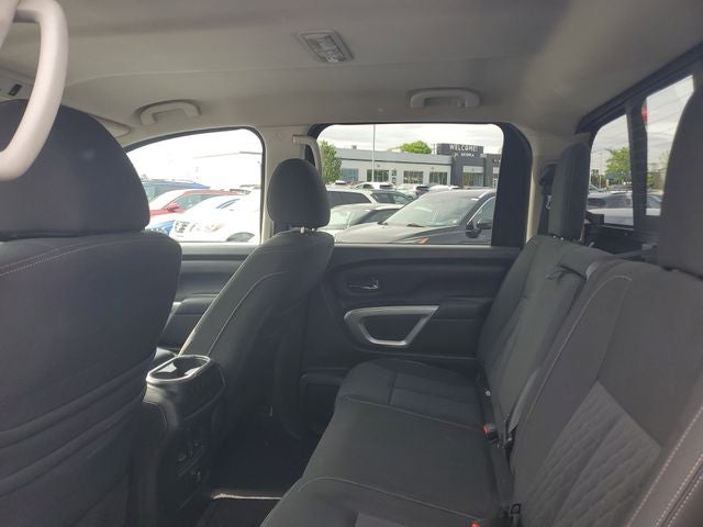 2017 Nissan Titan SL