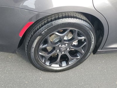 2023 Chrysler 300 Touring