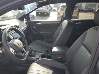 2024 Volkswagen Tiguan 2.0T SE R-Line Black
