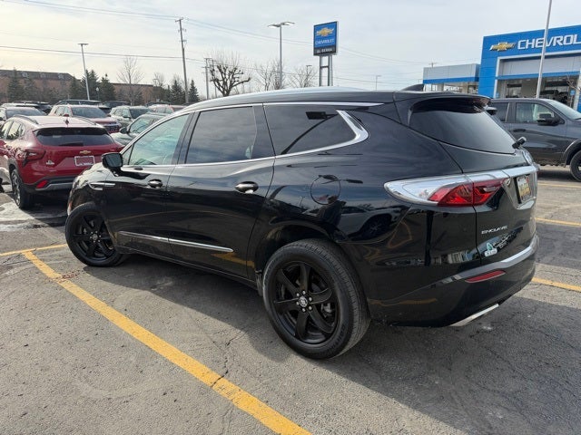 2024 Buick Enclave Essence