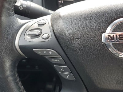 2020 Nissan Pathfinder SL