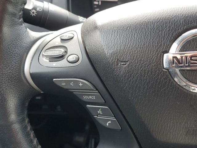2020 Nissan Pathfinder SL