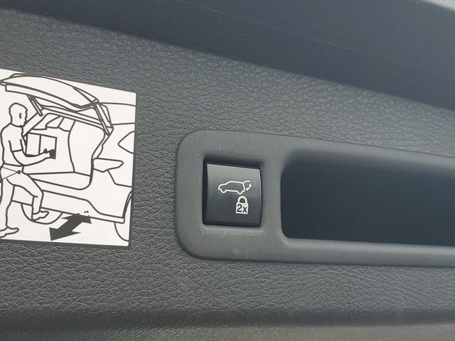 2024 Toyota Sienna LE 8 Passenger