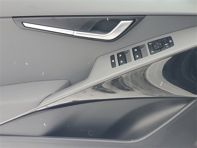 2025 Kia Niro EX Touring