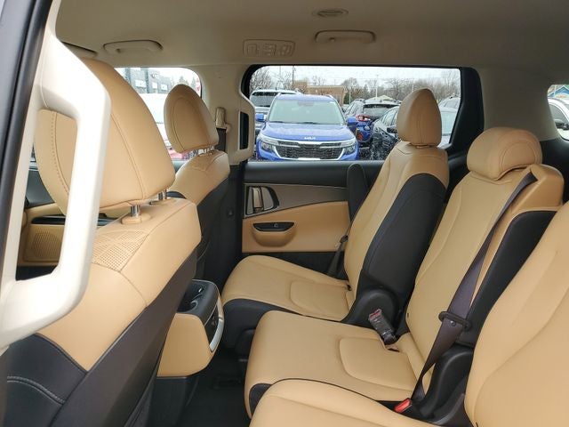 2024 Kia Carnival LX